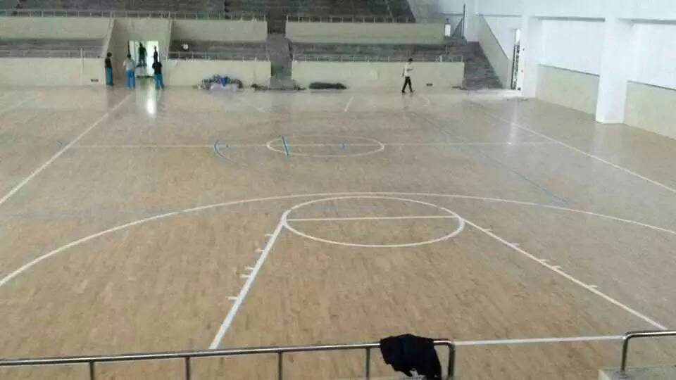 影響運(yùn)動(dòng)木地板價(jià)格三大主要因素