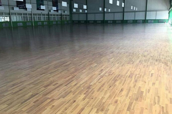 運(yùn)動(dòng)木地板價(jià)格由哪些因素構(gòu)成