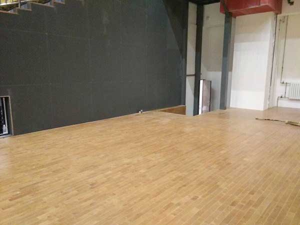 運動木地板,實木運動地板 運動木地板,實木運動地板